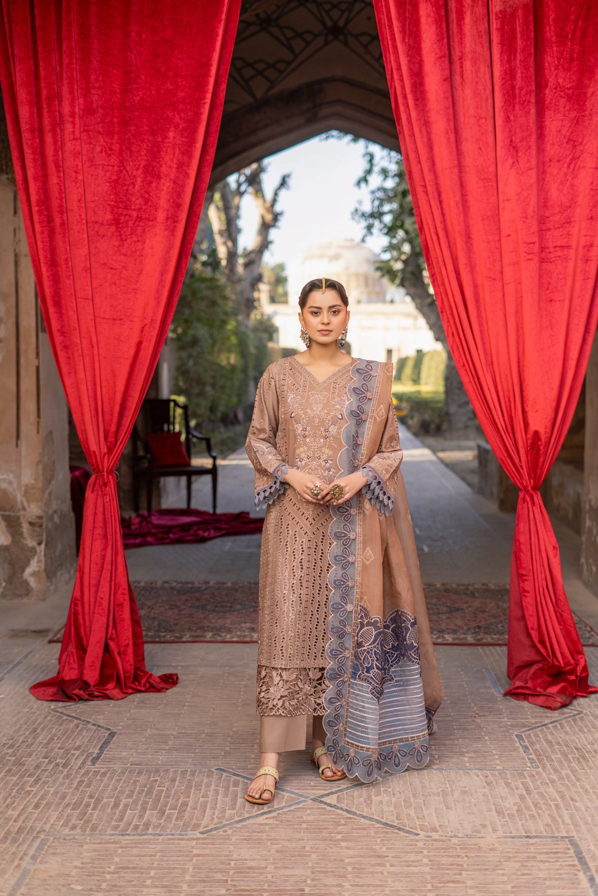 IRTIQA ALI LUXURY LAWN IA-13