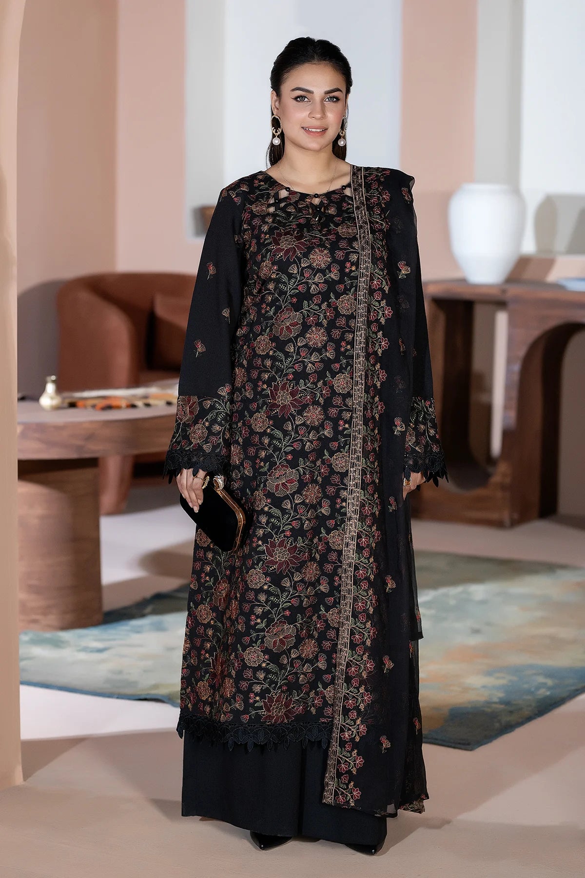 SHARJEENA KARANDI WITH CHIFFON DUPATTA KR-160