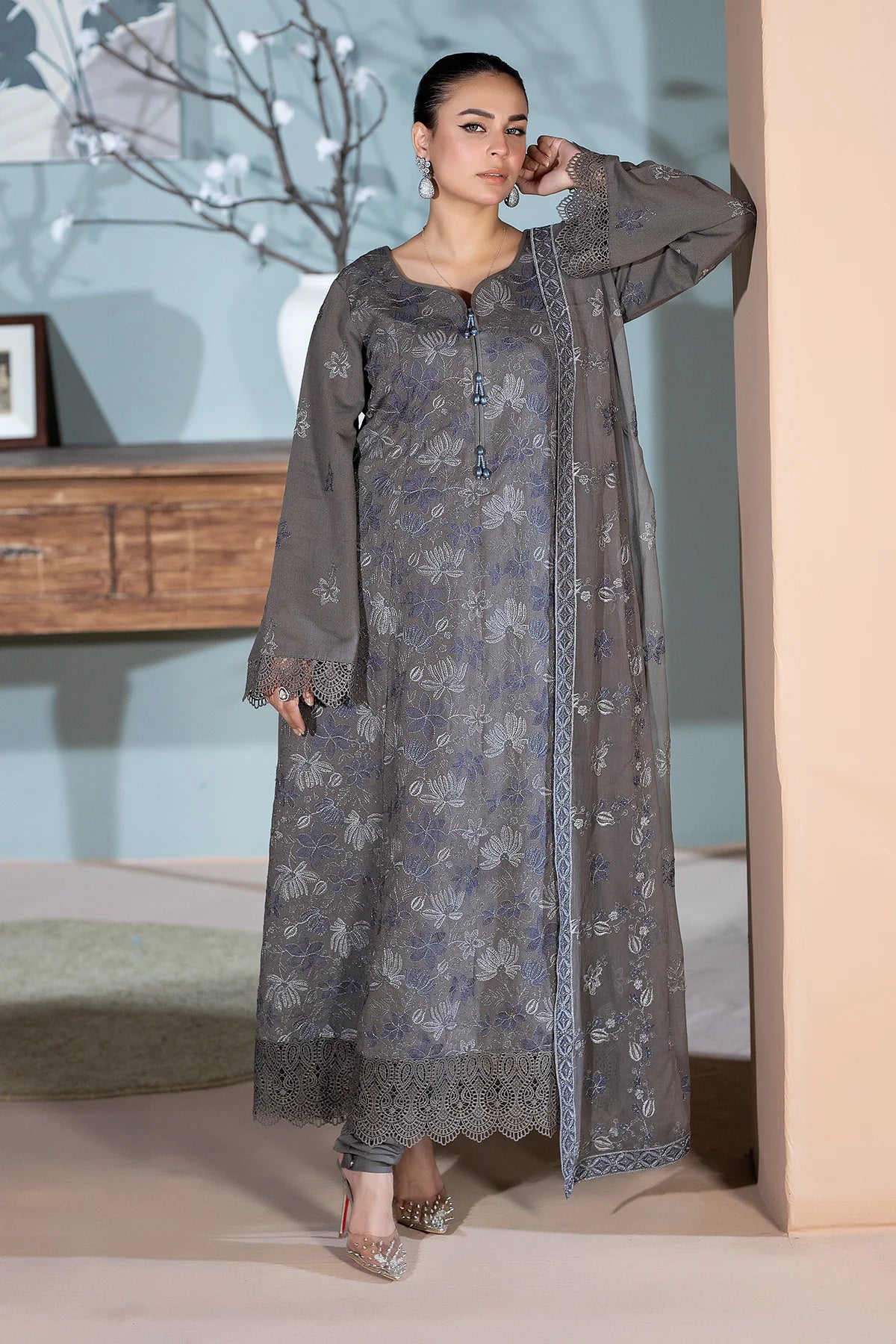 SHARJEENA KARANDI WITH CHIFFON DUPATTA KR-168