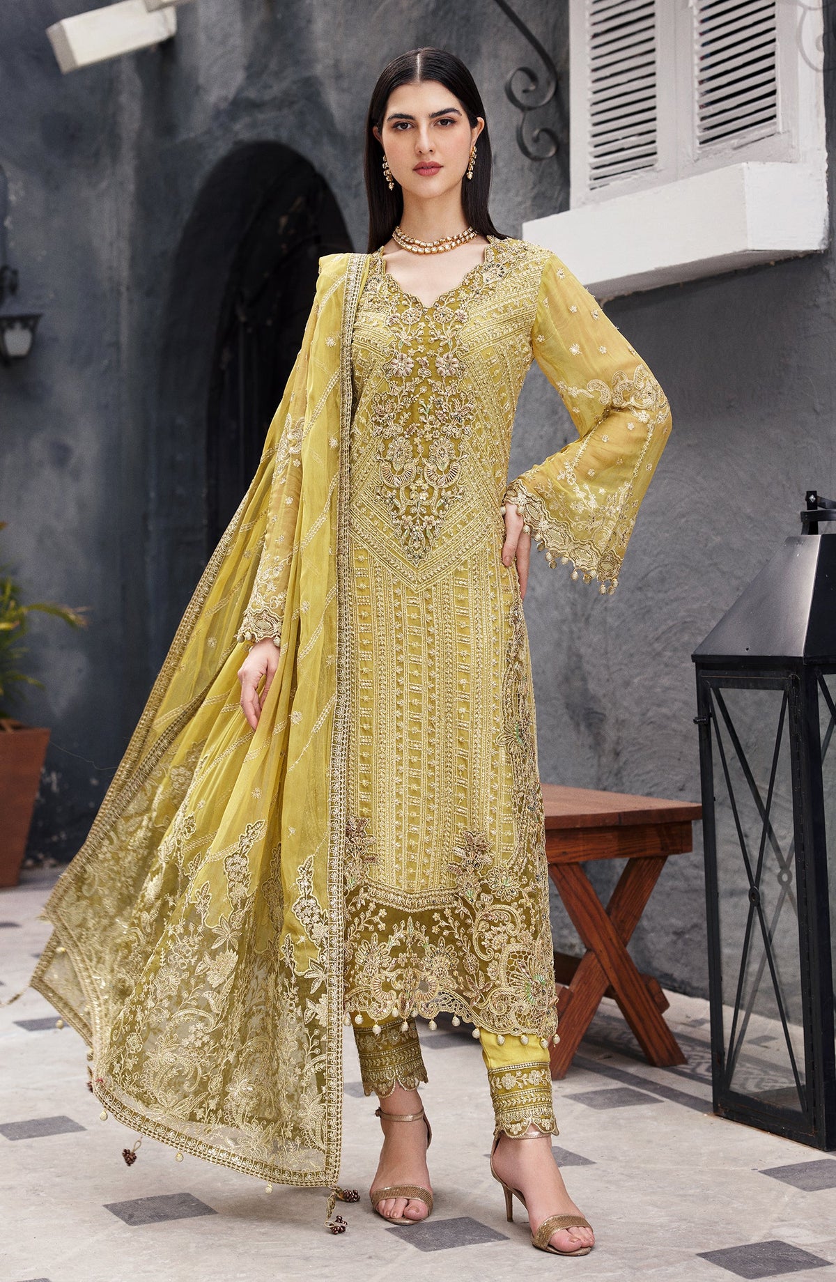 NAWABZADI BY EMAN ADEEL-ARROHI
