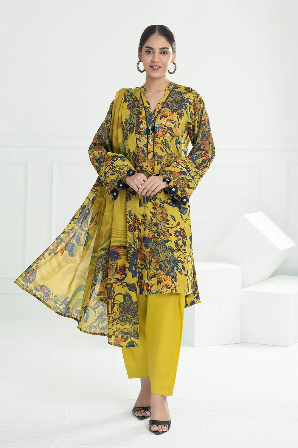 GUL AHMED -3 Piece Unstitched Printed Lawn Suit CL-52471
