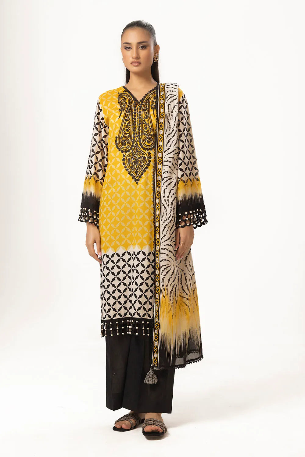 GUL AHMED-3 Piece Unstitched Embroidered Printed Lawn Suit with Printed Lawn Dupatta CL-52316
