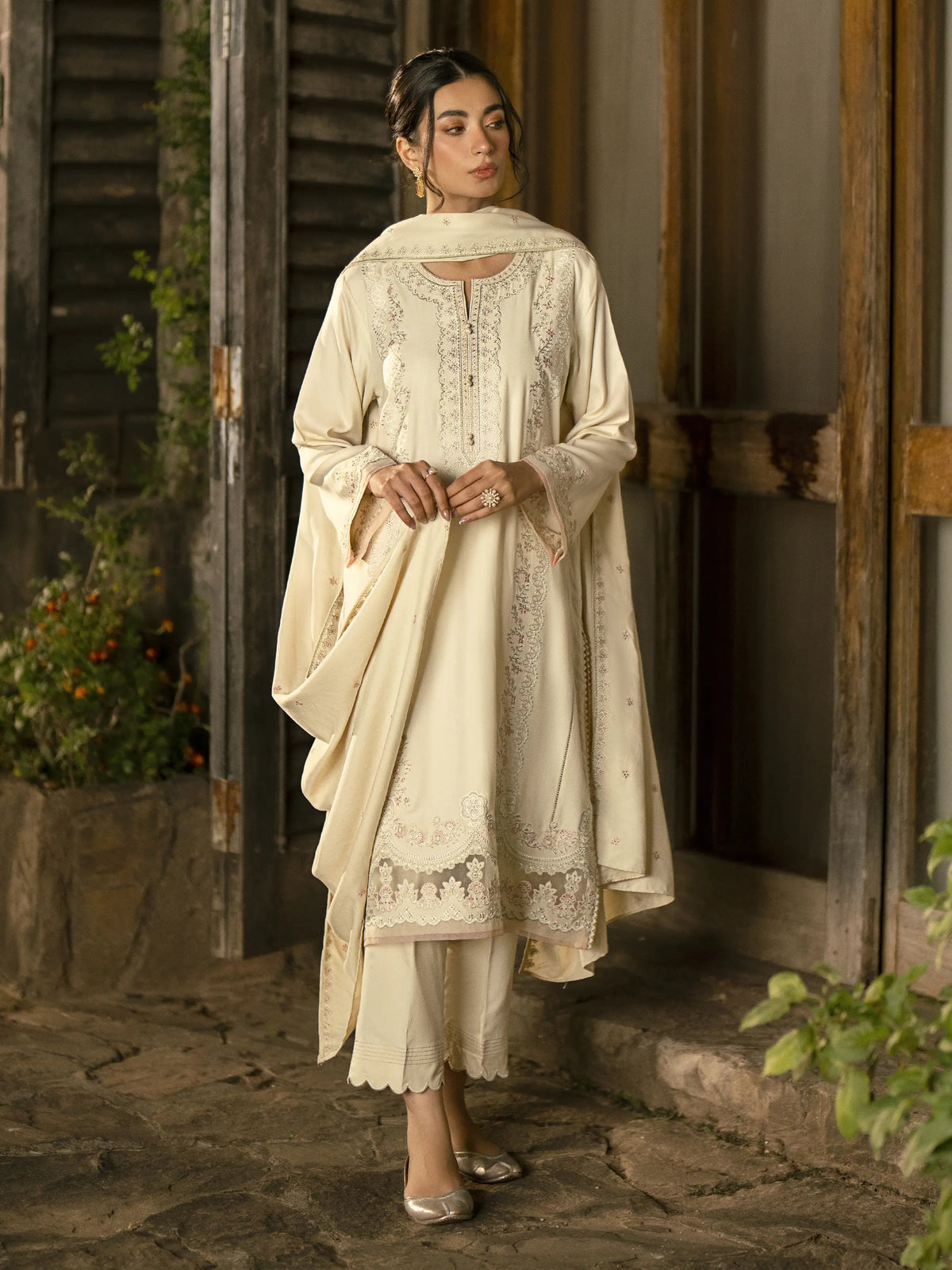 EDENROBE-30203-Unstitched Cream Embroidered Marina Twill 3 Piece