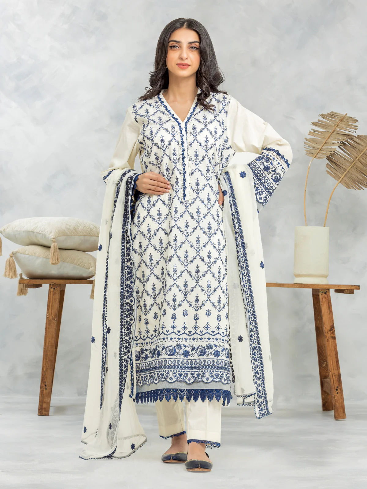 EDENROBE-30147-3P Unstitched Off White Embroidered Cambric 3 Piece
