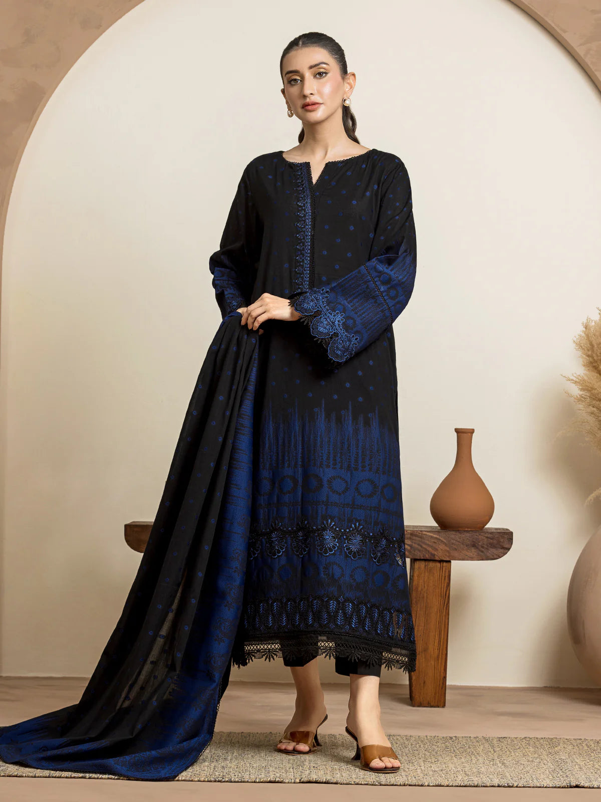 EDENROBE-26621-Women's Black Unstitched