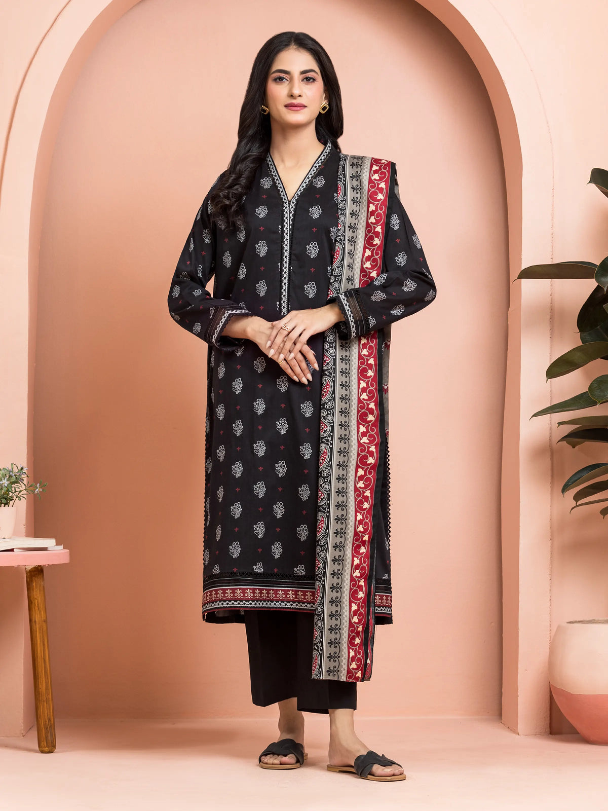 EDENROBE-M3-120-Unstitched Black Printed Khaddar 3 Piece