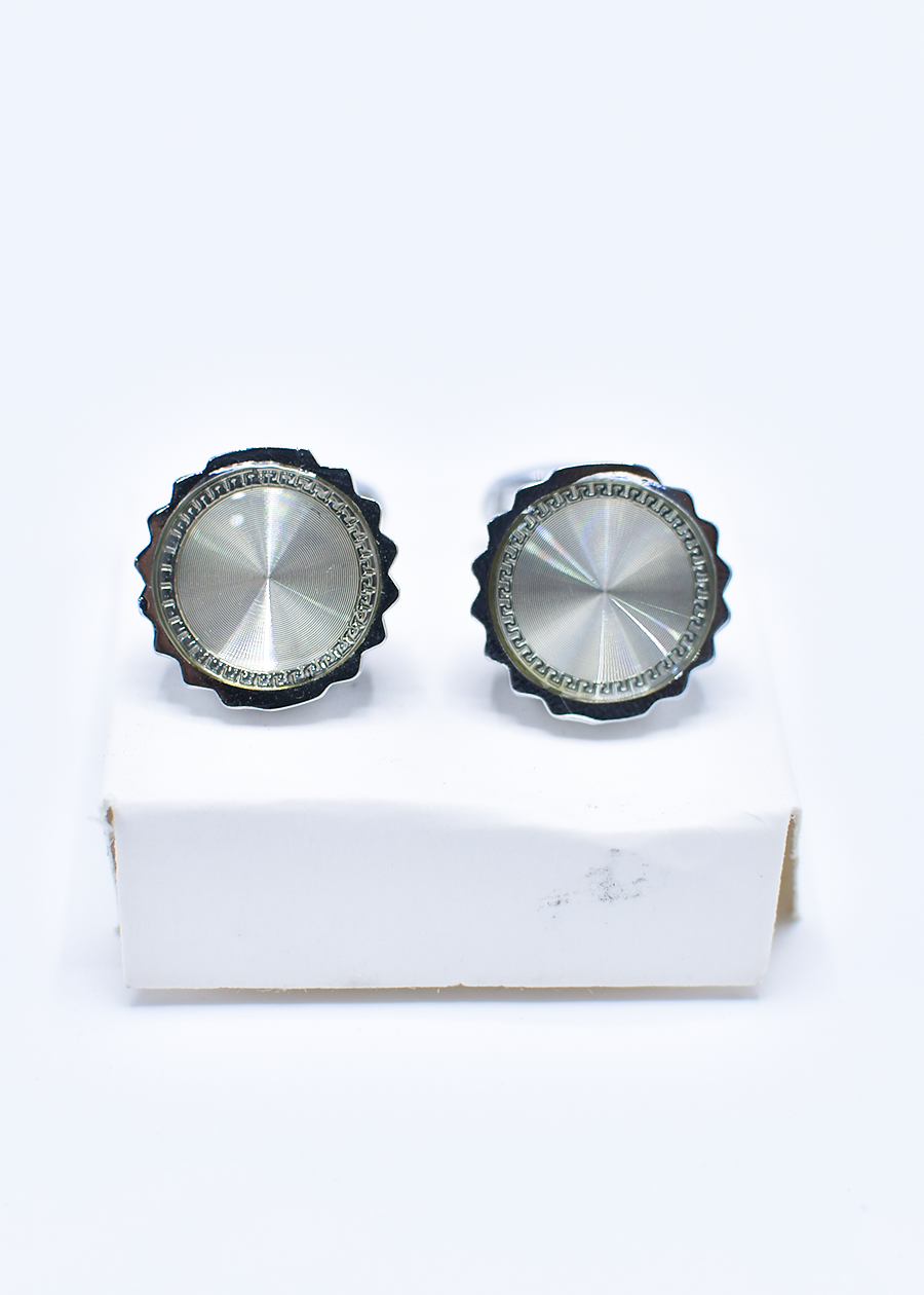 CUFFLINKS-M32