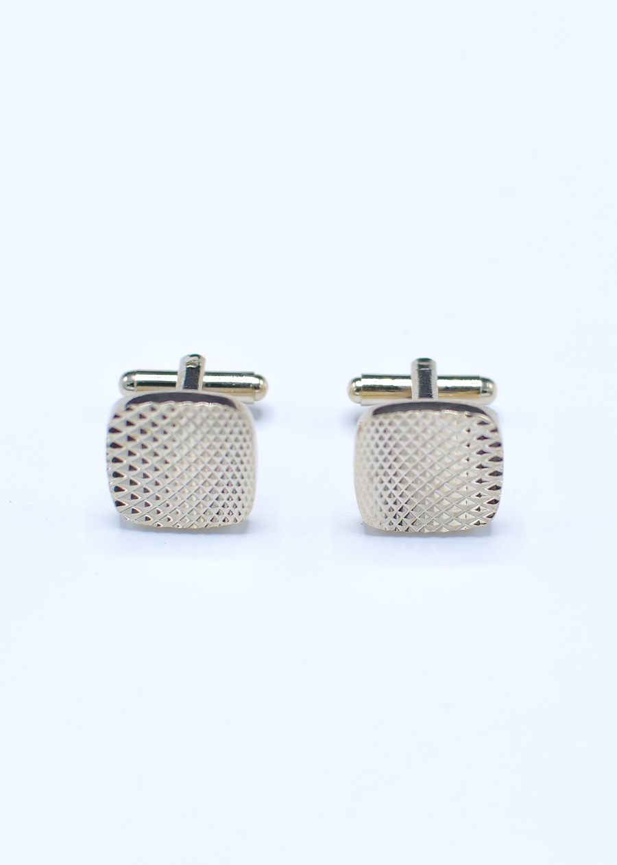 CUFFLINKS-Q17