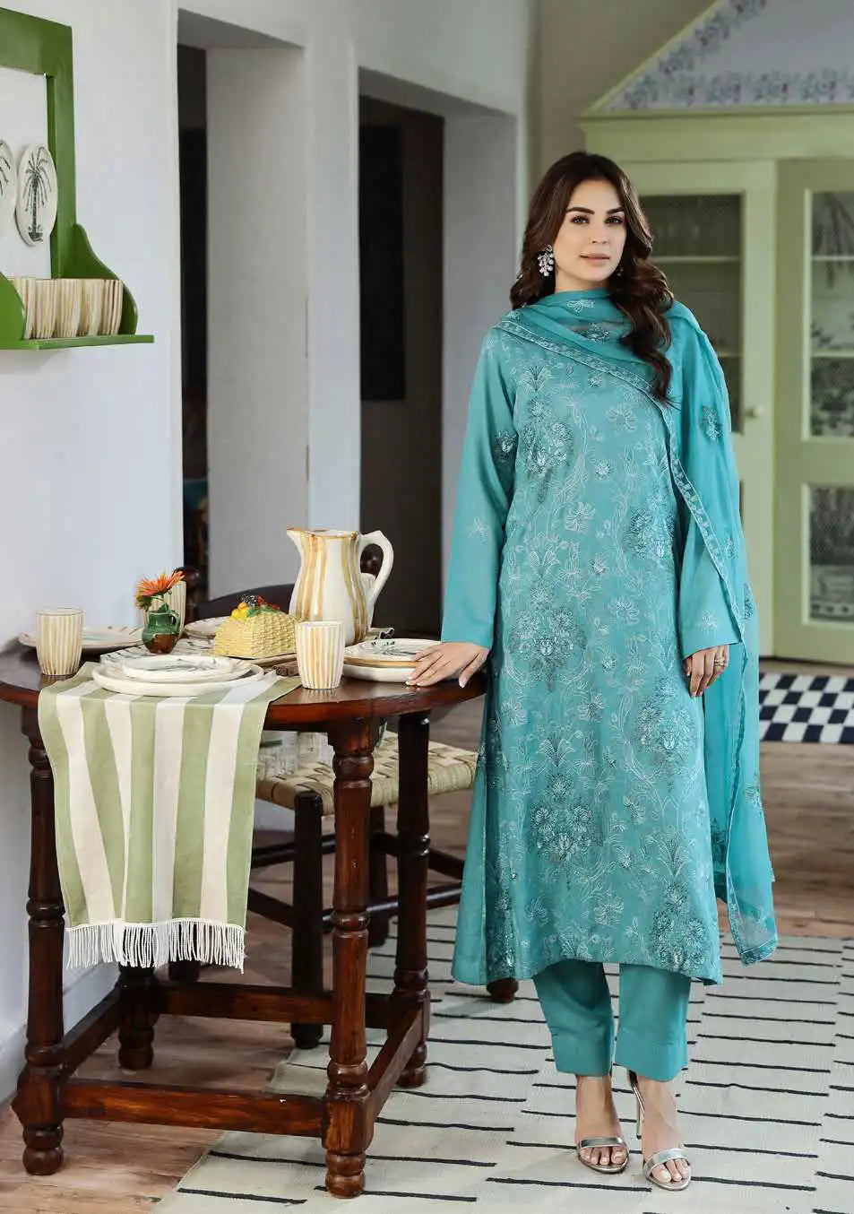 NOOR-E-FAJAR BY RAEESA SAJAL KARANDI KR-126