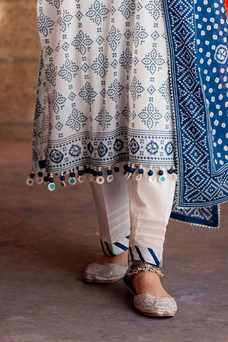 GUL AHMED-3 Piece Unstitched Printed Lawn Suit CL-42316 B
