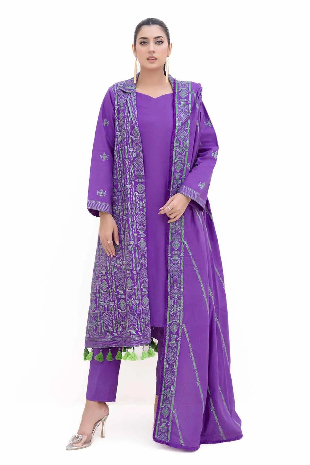 GUL AHEMD -3PC Unstitched Embroidered Light Khaddar Suit with Embroidered Khaddar Dupatta K-42017 L