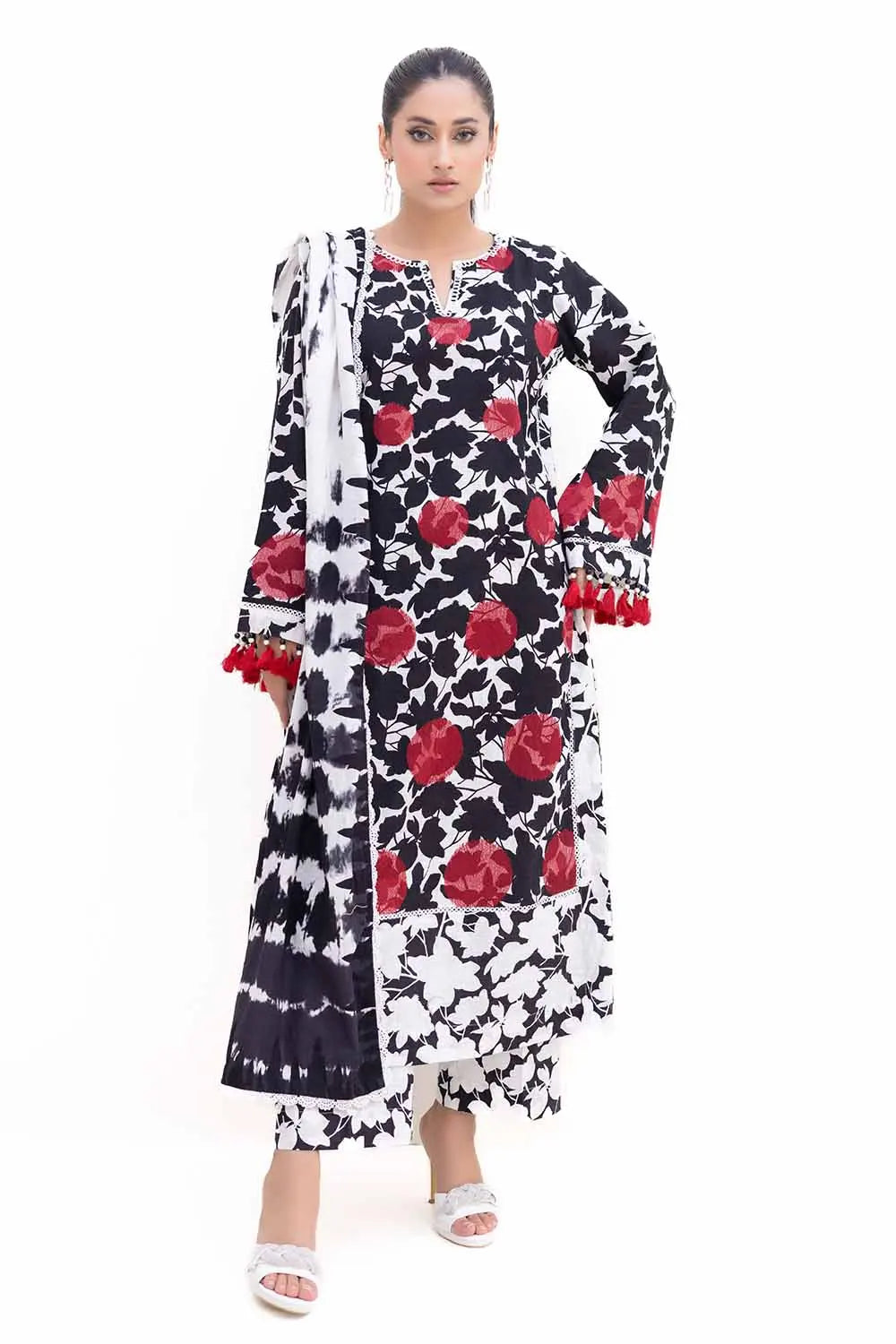 GUL AHEMD -3PC Unstitched Embroidered Printed Thick Khaddar Suit with Printed Khaddar Dupatta K-42019 T